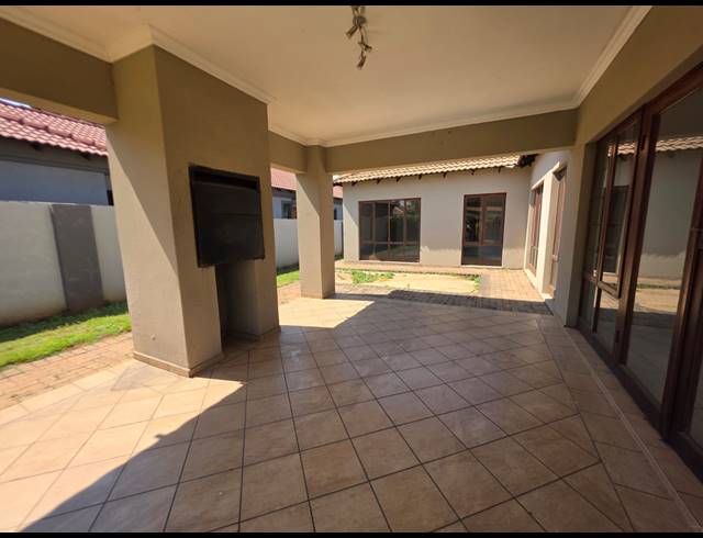 3 BEDROOM HOUSE TO LET IN VANDERBIJLPARK SE 8